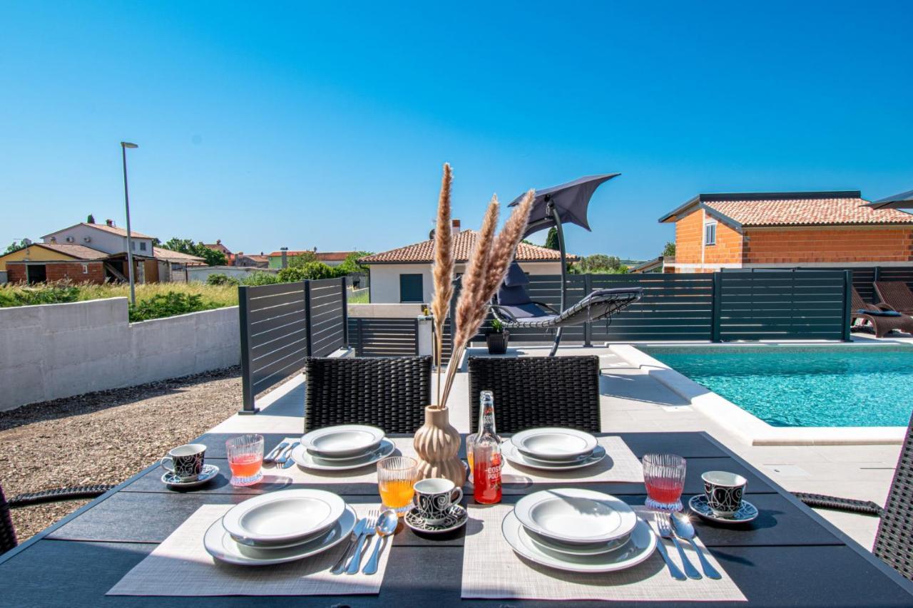 Vila Mina With A Private Pool In