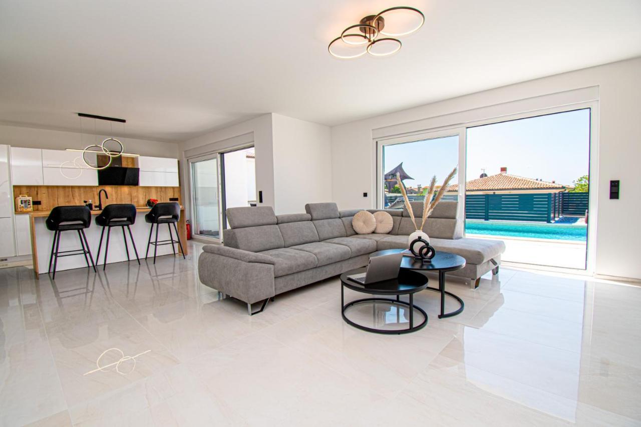 Villa Mina With A Private Pool In