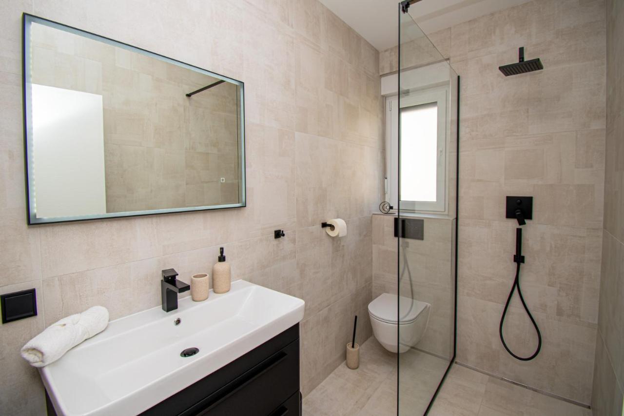 Villa Mina With A Private Pool In Pula