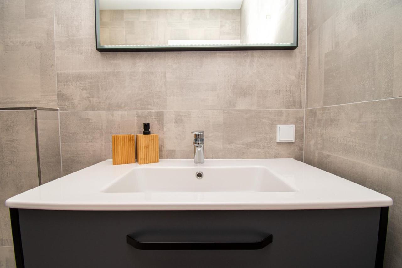 Villa Mina With A Private Pool In Pula