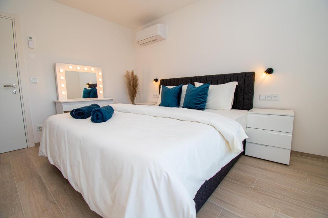 Vila Mina With A Private Pool In *